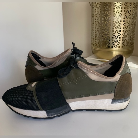 Balenciaga Race Runner Shoes - Picture 9 of 13